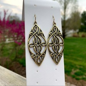 Genuine Premier Designs earrings